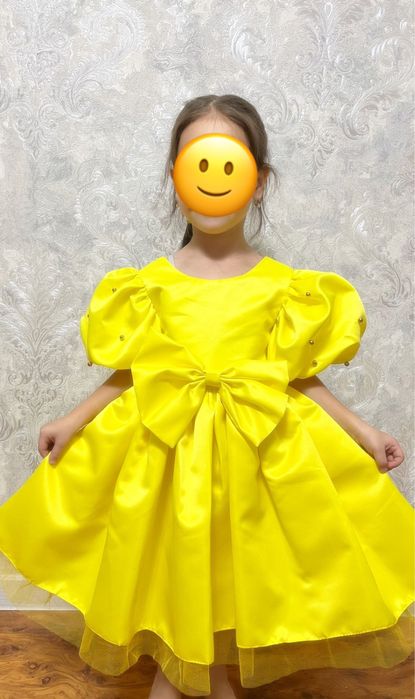 Платье 3-4 годика.