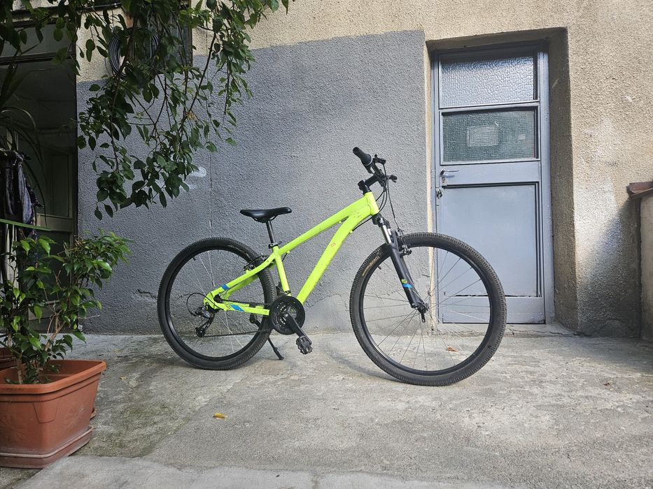 Vand MTB RockRider S100
Roti 27.5 "
Cadrul mărimea s
7 pinioane
3 foi