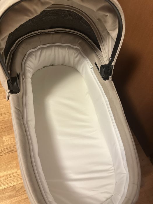 Landou Cybex Balios S Lux — Almond Beige, ca nou, cu cutie