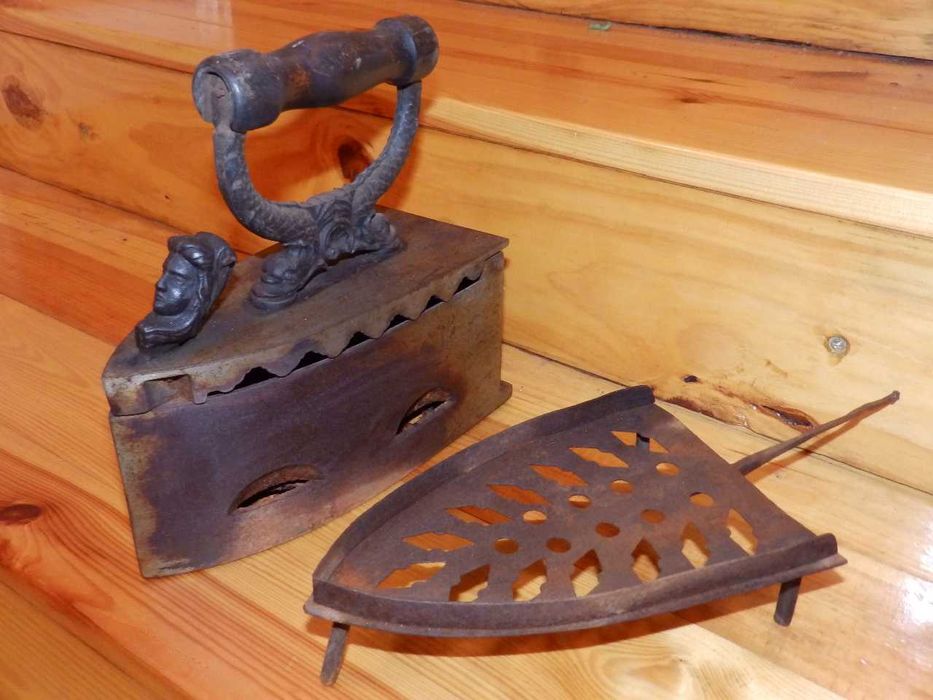 Стари предмети на различни цени