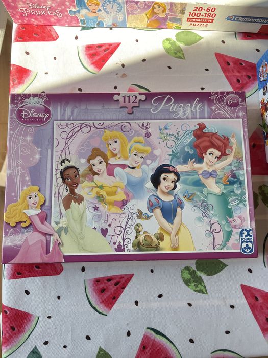 Комплект от 5 детски пъзела – Disney, Frozen, Paw Patrol и Minnie Mouse (комплект, не може да се купуват по отделно)+ подарък(изп. кукла за обличане)