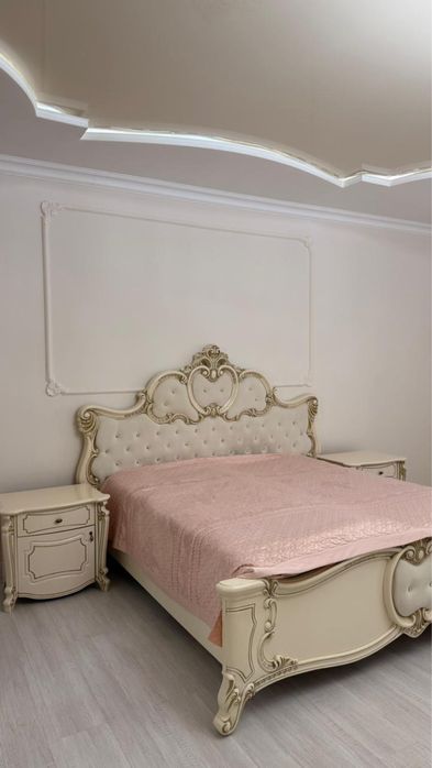 Продается спальный гарнитур