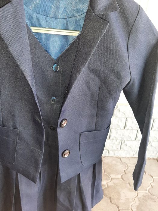 Кастюм юбка янги 7-8ёшга сотилади