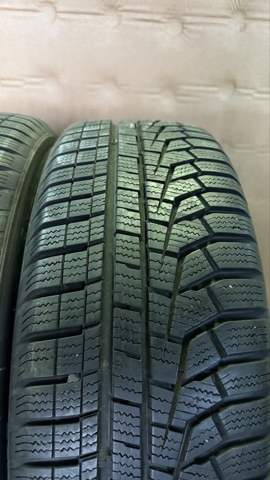 205/60/16 M+S 2 buc Hankook