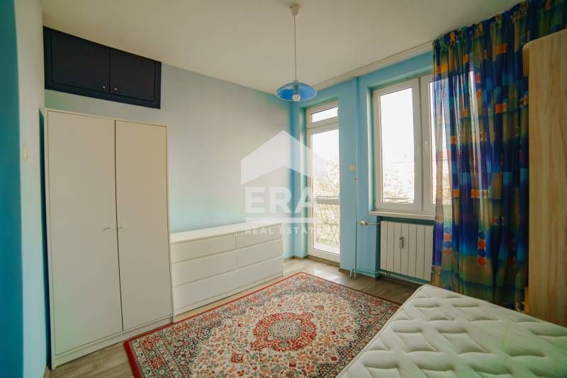 Дава се под наем Четиристаен апартамент в София, Оборище - 90 кв.м за 900 € - Снимка #8