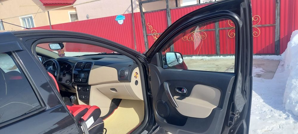 Продам машину Renault Logan Lux