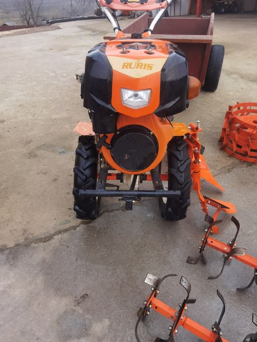Vând motocultor ruris 1001 ksd