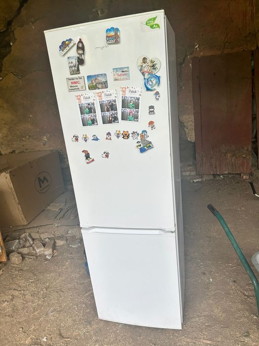 Vând frigider perfect funcțional