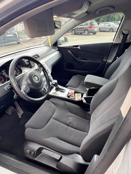 VOLKSWAGEN Passat 2010 — imagine 4