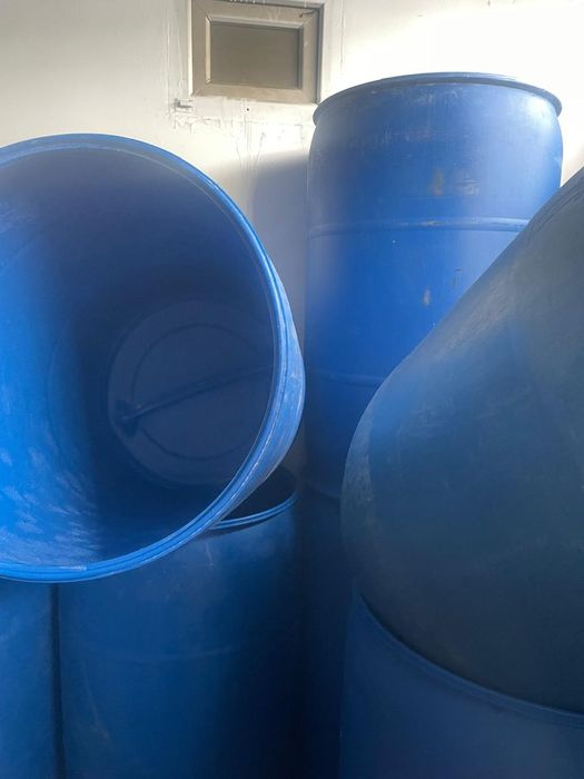 Бочки для воды́ 200л