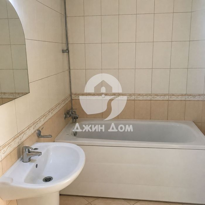 Тристаен апартамент в к-с Кристъл Бийч, к.к. Слънчев бряг