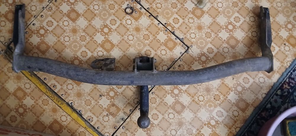 Гольф 3 ,Венто фаркоп,фары,бардачки,