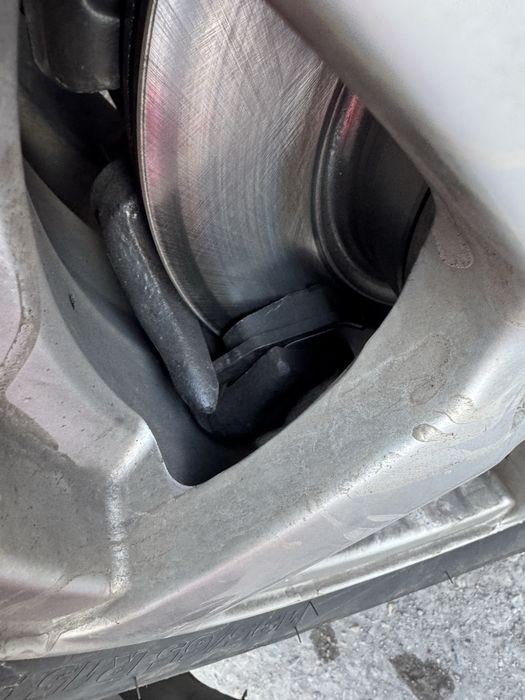 Golf 5 1.4 Дискове и накрадки ABE