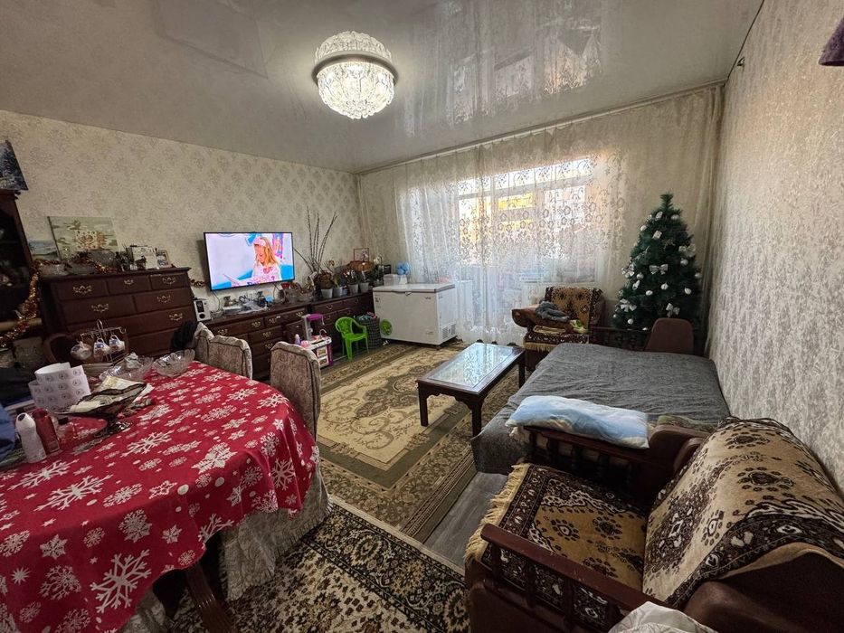 ПАРКЕНТСКИЙ м-в(Корзинка.уз, Санора кафе)! Дешёвая цена! Срочная прода