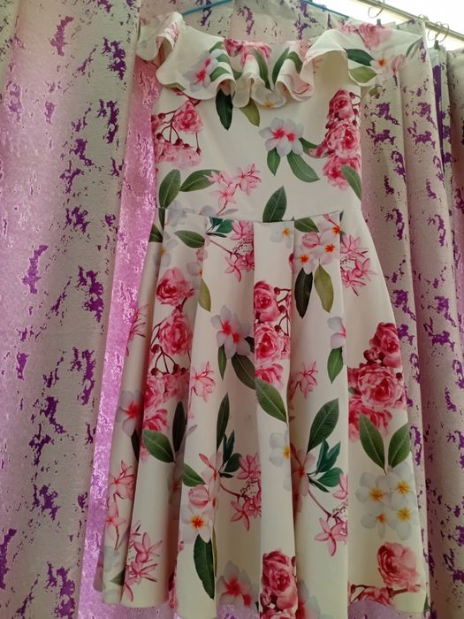 Vand rochie eleganta Marimea S