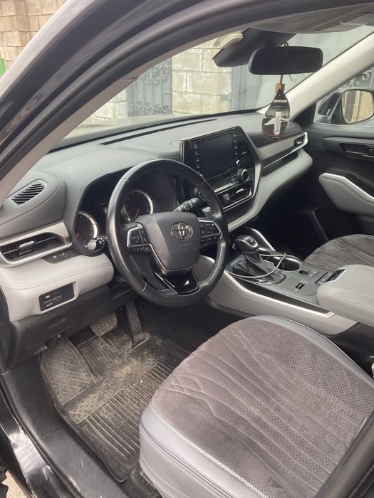Продам авто toyota Higlander 2021