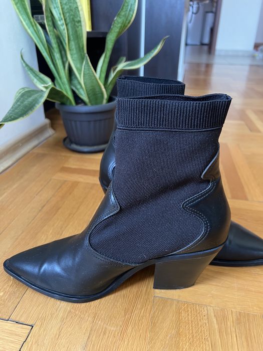 Дамски боти тип чорап