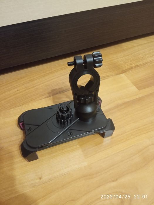 Держатель для телефона на руль