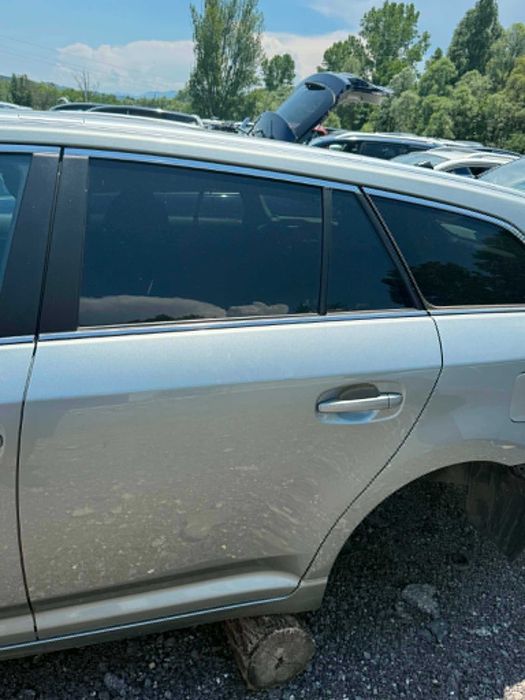 Предни и задни врати за Toyota Avensis 2009-2014г комби