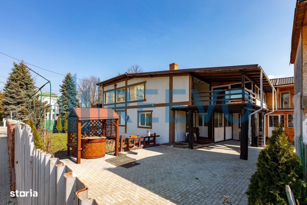 Clădire și teren pentru investiție, central Roman