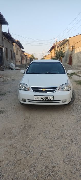 Срочна сотилади Ласетти 2006 йил карески матор