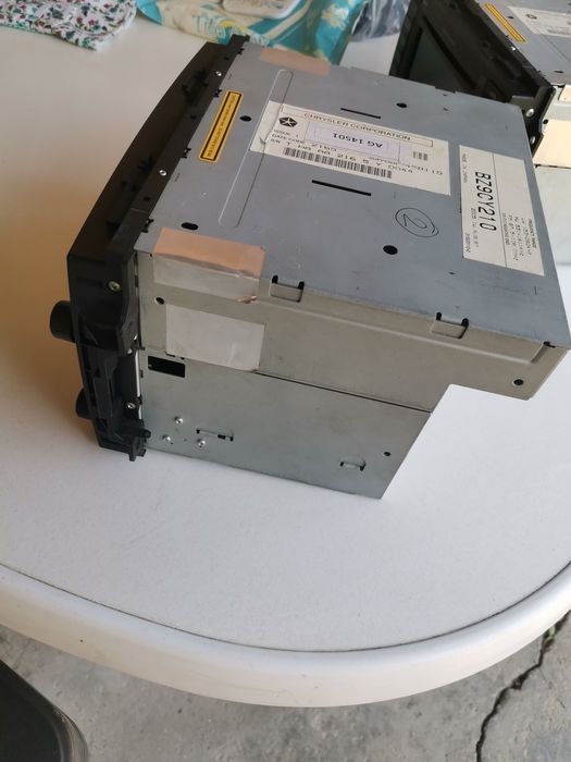 Оригинална мулти медия навигация за Джип гранд Чероки