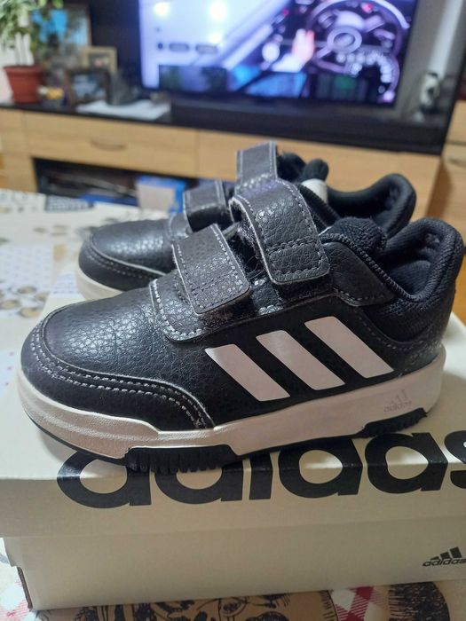 Детски маратонки и боти от  21 до 30  Nike & Adidas