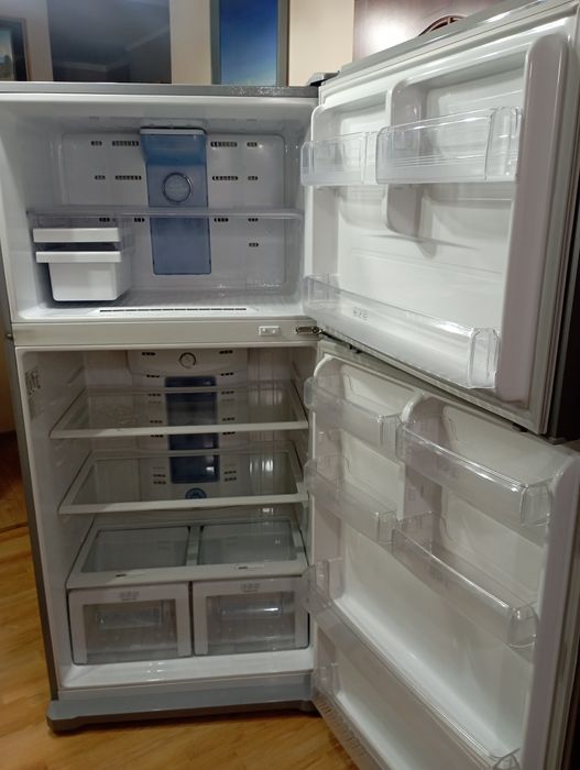 Продам холодильник