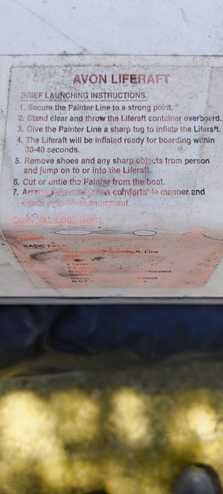 Plutā de salvare gonflabilā