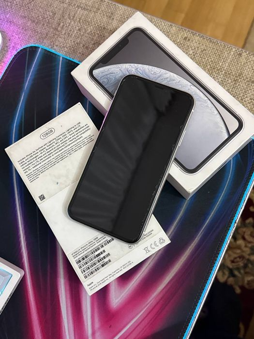 iPhone XR original пришел примиком с Дубая