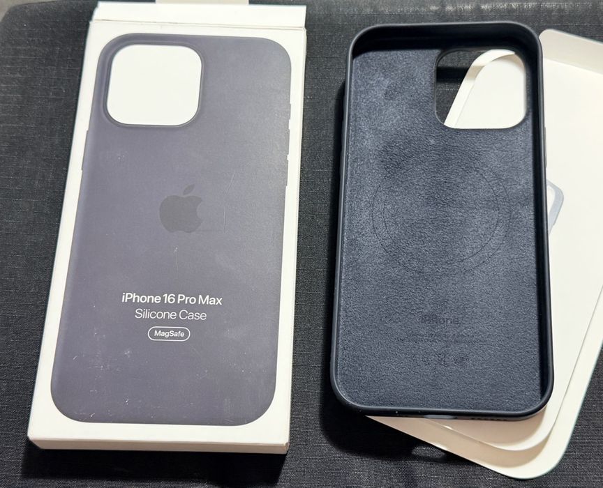 Husa originala Apple cu MagSafe pentru iPhone 16Pro Max,Silicon, Negru