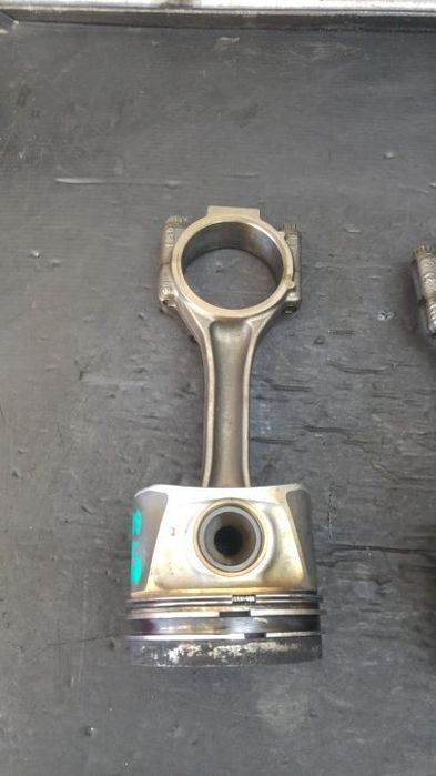 pistoan cu biela  bkd 2.0 tdi vw touran audi a3 seat altea leon toledo skoda octavia