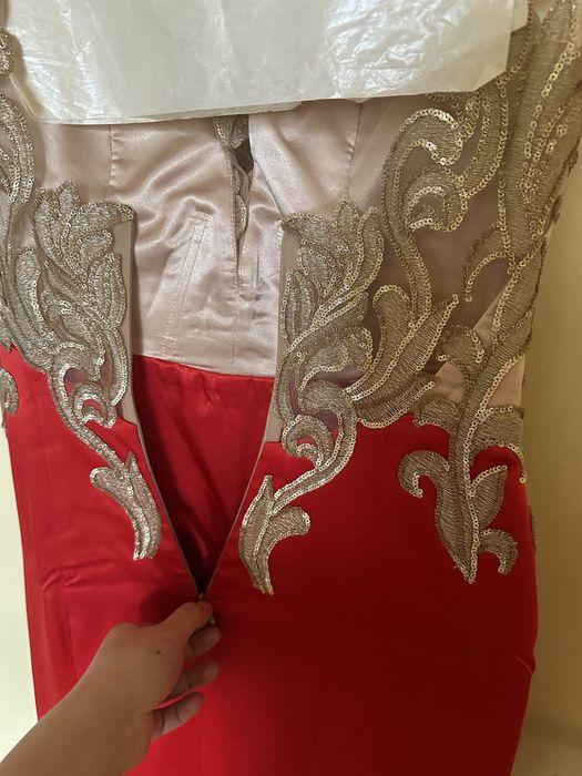 Дизайнерска Бална Рокля