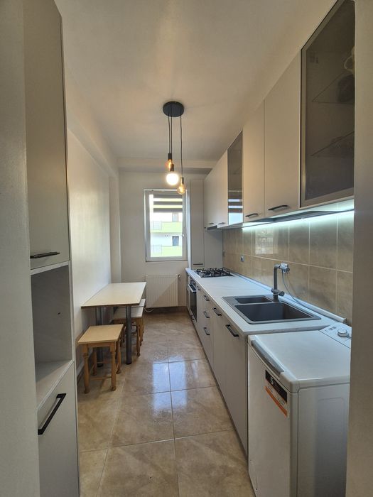Apartament 2 camere (decomandat, 58mp) + loc parcare, Floresti, Porii
