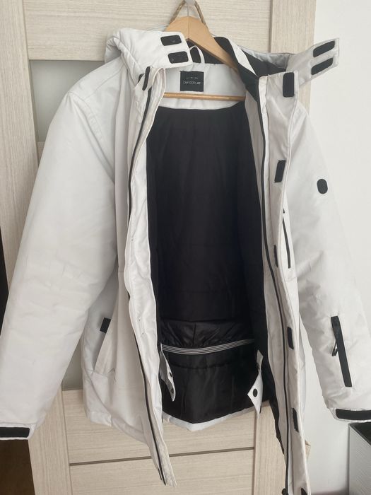 Куртка белая мужская