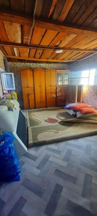 Земельный участок с постройкой