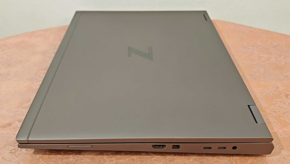 HP ZBook 17 G7/Core i7-10850H/RTX 3000 6GB/16GB RAM/512 SSD/17.3 IPS