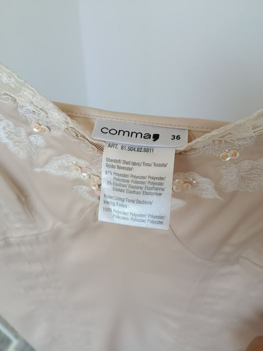 Сатенена рокля Comma