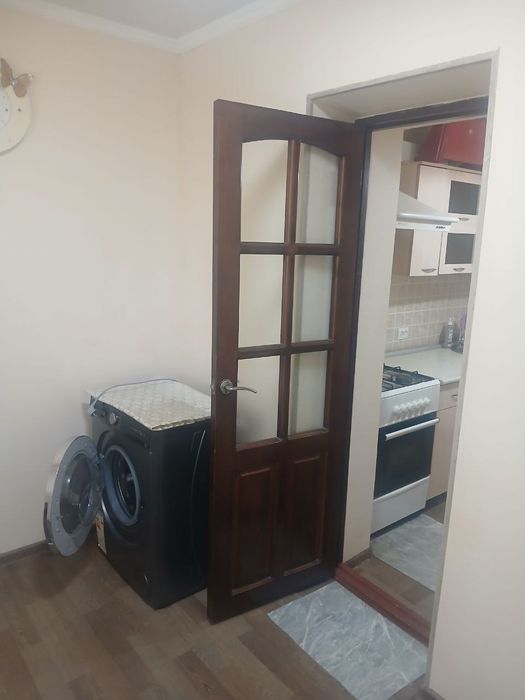 Метро Хамзада 1-хонали квартира хамма обстоновкаси бор. 1/1/5 Цена350$