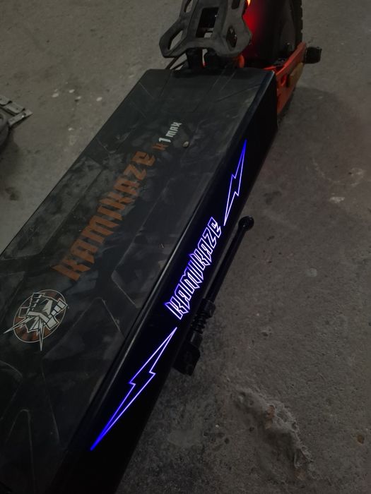 Kamikaze K1 Max – 250 km – stare ca nouă-fac sj schimb cu Kukirin G4 sau G2 Master