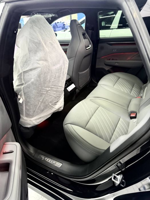 Zeekr 001 z sport Full