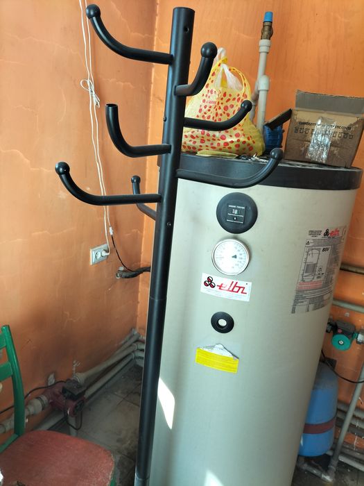 Вешалка металлическая