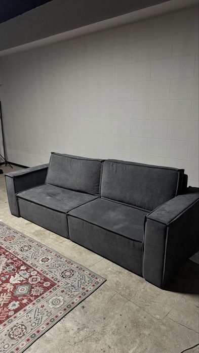 Диван двуспальный