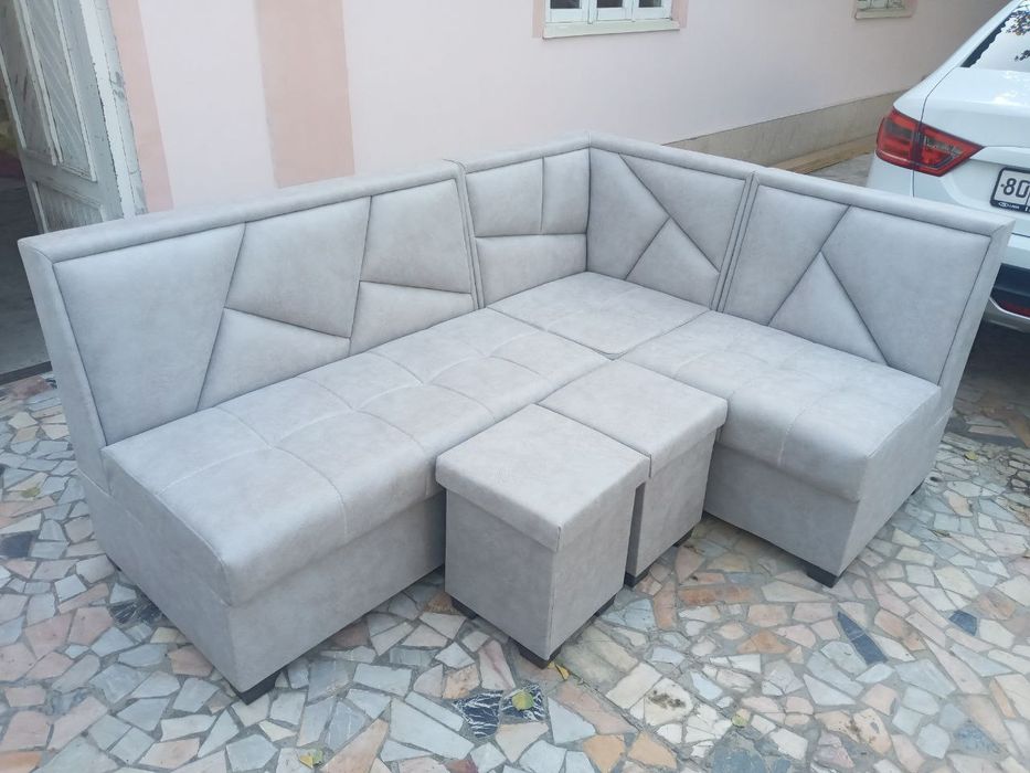 Oshxona uchun yumshoq mebellar sotiladi