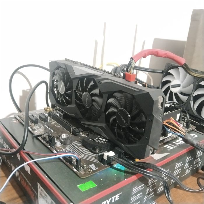 Видеокарта Rx5700