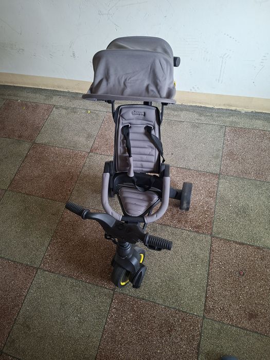 Tricicletă pliabilă Doona Liki Trike S3 – aproape nouă