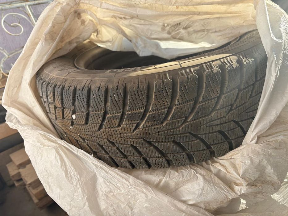 Зимние шины 205/60/R16