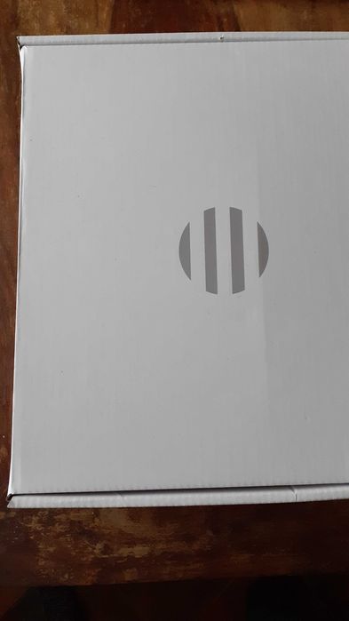 стъклен комплект луксозен, за напитки от 4 чаши и гарафа в кутия