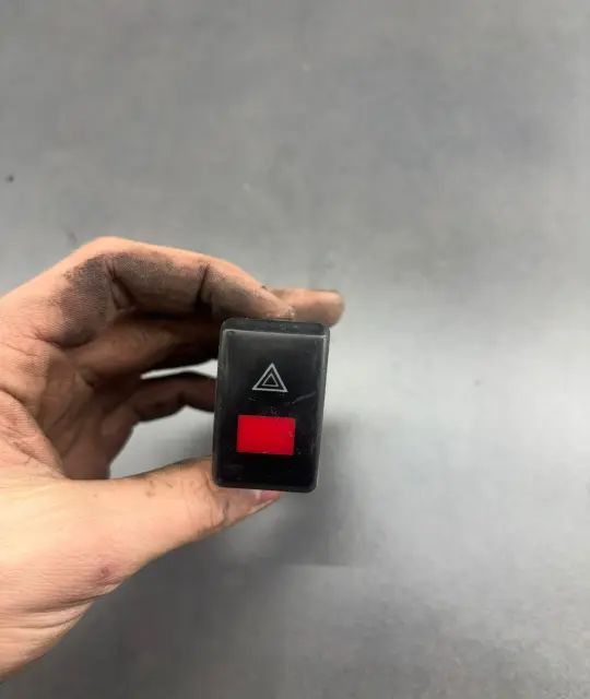 Buton avarie Skoda Octavia 1998