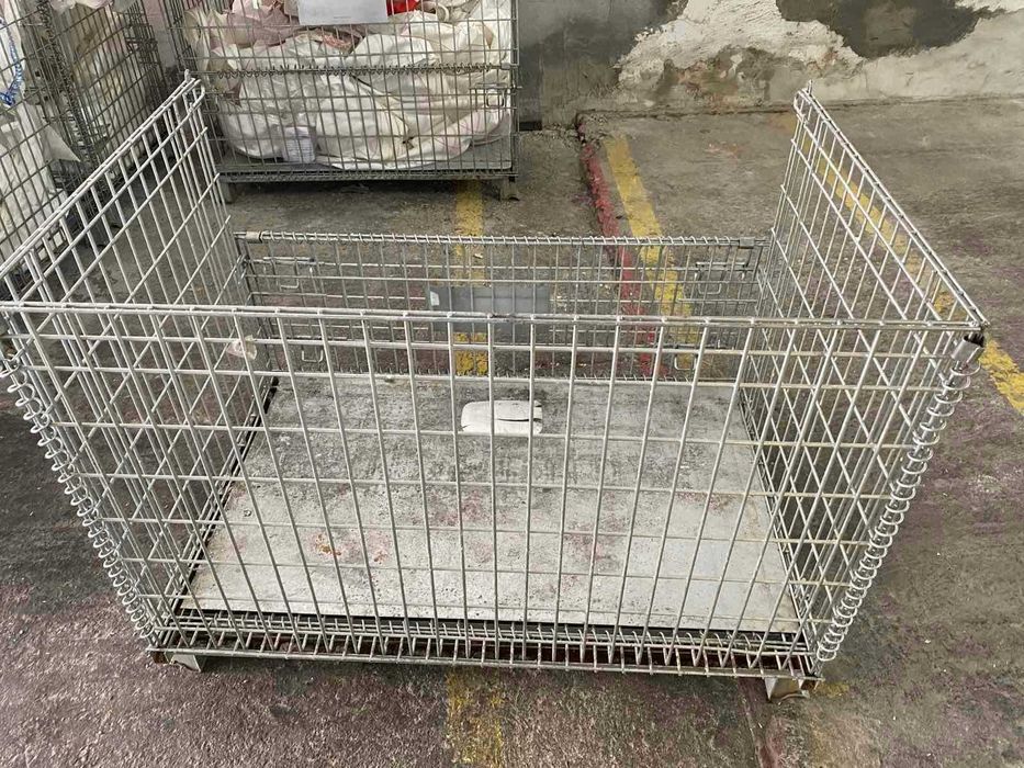 box paleți metalici – ideali pentru depozit